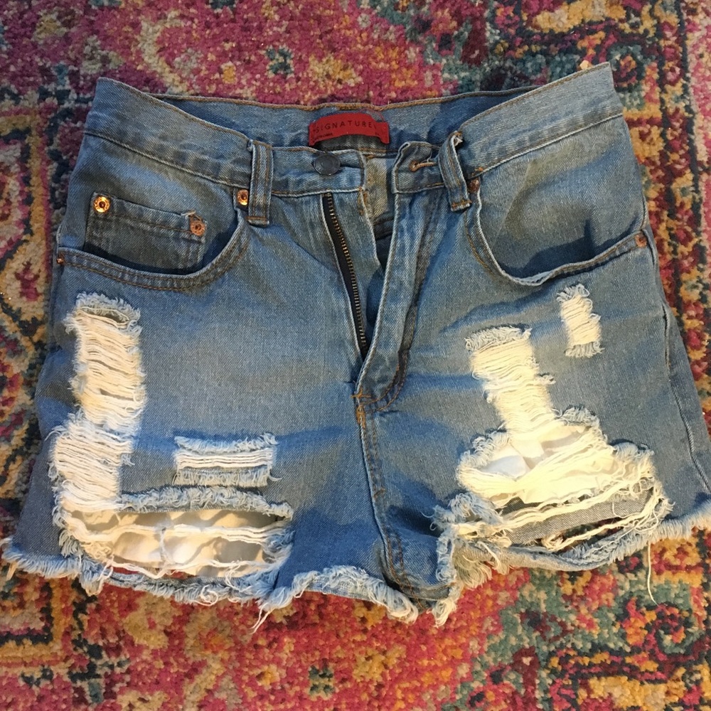 Signature 8 High Waist Denim Shorts Size Small